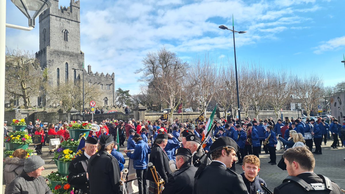 What a great turnout on Merchants Quay today for the launch of this wonderful book on the history of Limericks Marching Bands  by <a href="/DerekMulcahy1/">Derek Mulcahy</a> .
 All our local bands have come  together in the foreground of Limerick's most historic building <a href="/stmaryslimerick/">Saint Mary's Cathedral, Limerick</a>