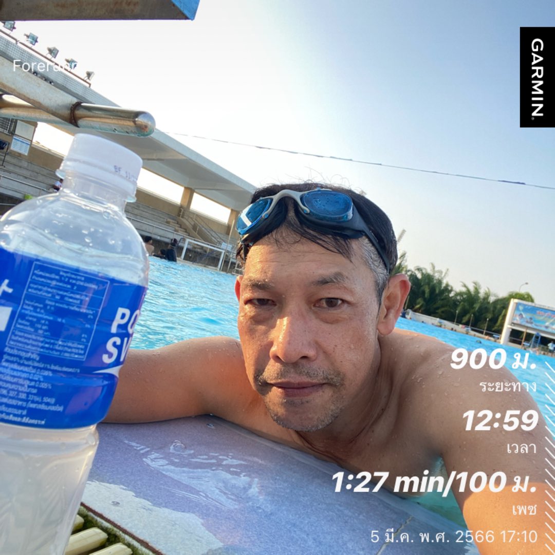 Daimond3939's tweet photo. ขอผ่อนคลายยามเย็นหน่อยนะ ได้สิทธิ์ลงสระอีกวันไม่ต้องเสียค่าสระ ยังงงกะตั้งนาฬิกาเนี่ย ขึ้นสระก้อหวดต่อสบายตัวไป รอคืนนี้จะร้าวเหมือนเมื่อคืนรึปล่าว  นอนแทบไม่ได้ https://t.co/td907Ftde3