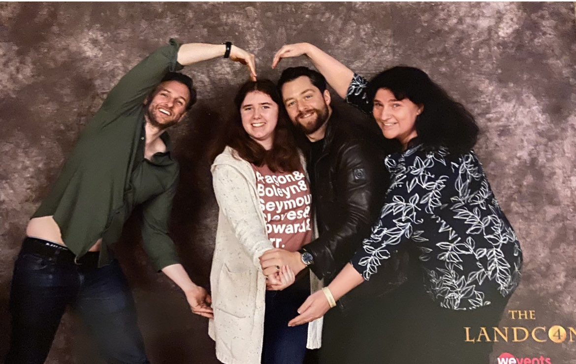 OutlanderReign's tweet photo. Couldn’t resist, of course, posting some of my favorites from #Landcon4 !
Can’t wait to go to #LandCon5!! Witness my daughter @toubiasmusa https://t.co/17LgdTk5D1