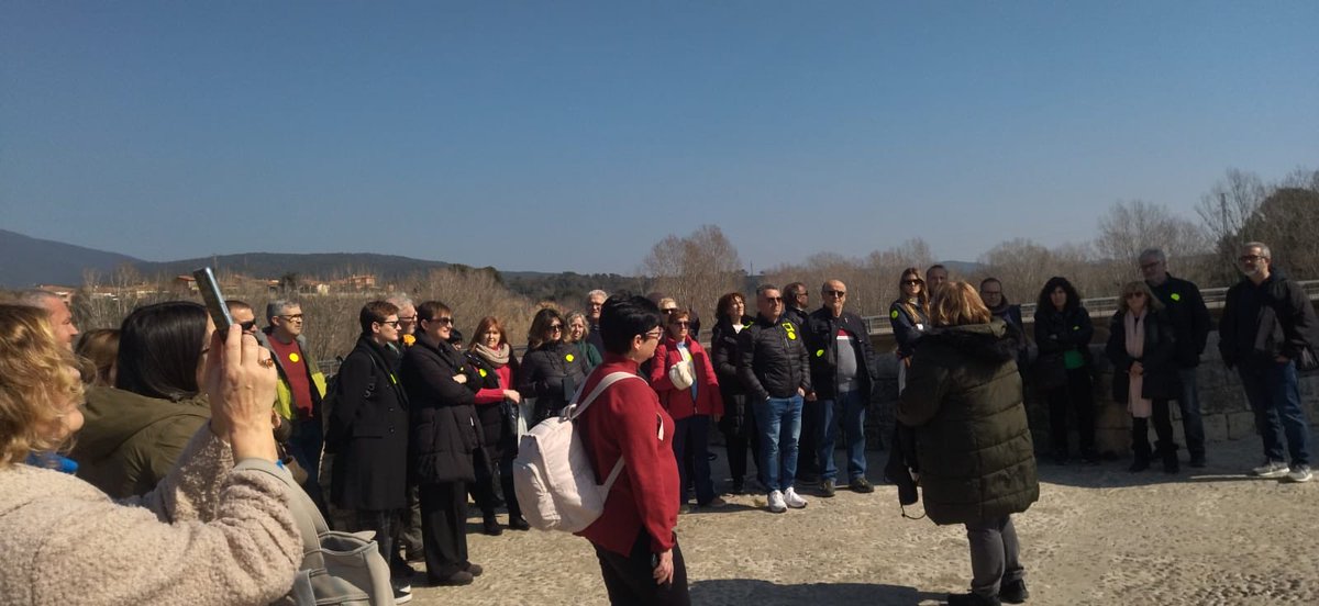 Lluís Guinó Subirós (@lluisguino) on Twitter photo Visites al #Calljueu #Besalú <a href="/besalu_turisme/">Besalú Turisme</a> i mercat <a href="/turismegarrotxa/">Associació Turisme Garrotxa</a> <a href="/costabrava/">Costa Brava Pirineu</a> Visites al #Calljueu #Besalú <a href="/besalu_turisme/">Besalú Turisme</a> i mercat <a href="/turismegarrotxa/">Associació Turisme Garrotxa</a> <a href="/costabrava/">Costa Brava Pirineu</a>