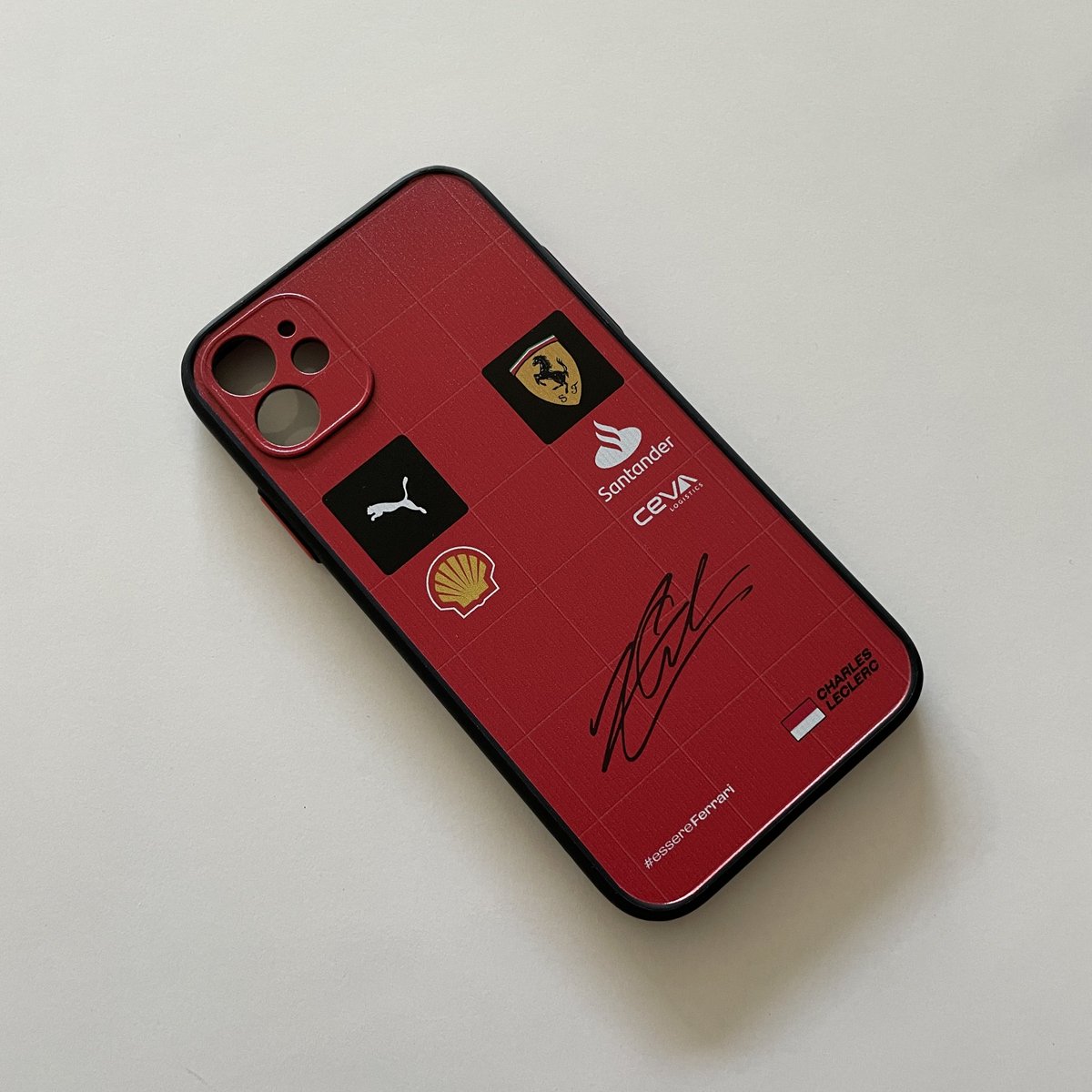 thekahramanf1's tweet photo. YENİ SEZONA ÖZEL ÇEKİLİŞ 🎁

Bu tweeti RT'leyip beni takip eden 3 kişiye: 1 ismine özel hoodie, 2 Formula 1 tasarımlı yeni sezon telefon kılıfları hediye 🥳🎁 https://t.co/PtUbSewdas