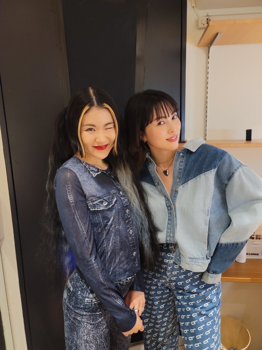clc_colorcode's tweet image. 今日のライブもありがとうございました✨
改めて、ライブができる幸せ・盛り上がってくれるお客さんがいる幸せを噛み締めたcolor-codeでした💗🎤

[SET LIST]
I GOT LOVE
Restart
Make a wish
this city
あの手とこの手
NO ONE

#カラコライブ　#colorcode