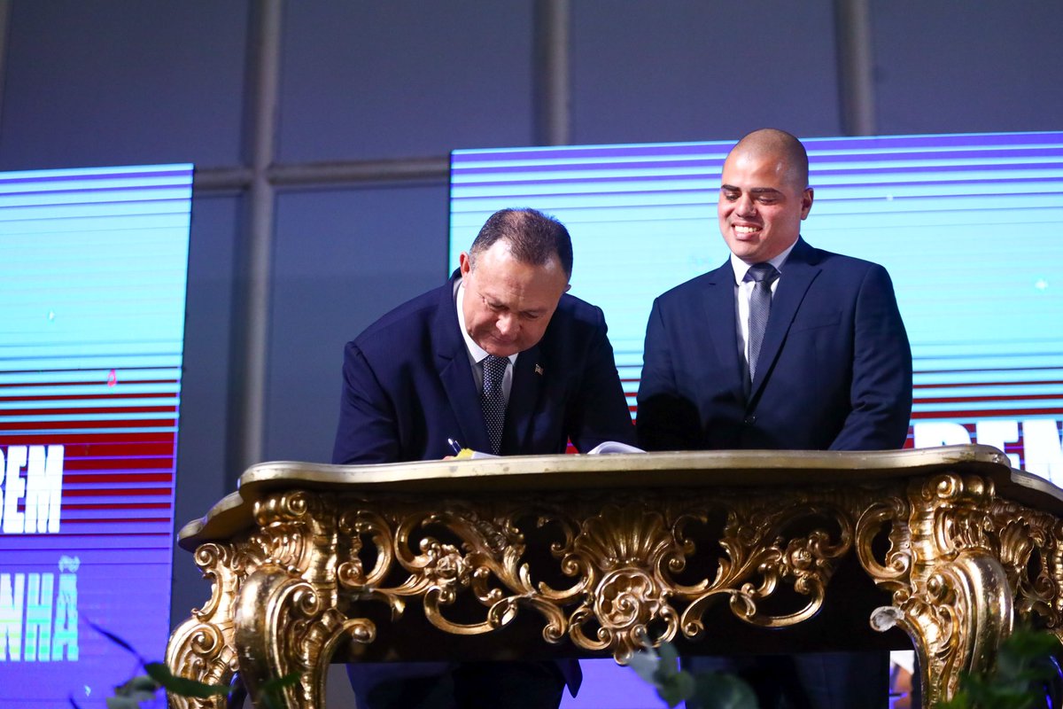 andersonferr_ma's tweet photo. Repleto de gratidão e muito honrado, por ser reconduzido à presidência do ITERMA. Sob o comando do governador, @carlosbrandaoma, continuaremos firmes na ampliação da Regularização Fundiária e na garantia de direitos para todos os maranhenses. 🤝🏻

#GovernoMA #Iterma https://t.co/SUPm0cmYV2