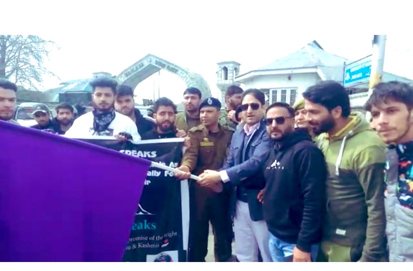 KASHMIR_SPEAKS tweet media