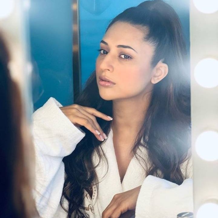 Diveklover_64's tweet photo. @Divyanka_T
When people say you are beautiful .it is when there is a harmony between the inside and outside .You are a beautiful soul ❤🥺🌸 MY DAILY MOTIVATION 😌❤️ My sunshine 🌞 love from 🇱🇰   #DivyankaTripathi https://t.co/gkq8R5axop