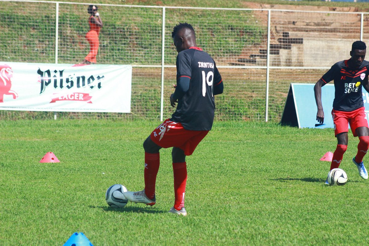 betsureuganda's tweet photo. Match Update!
15 Mins: Express FC 0-0 SC Villa
π https://t.co/ep0oh1yaTR
#BetsureExpress | #EXPSCV | #StarTimesUPL https://t.co/DoDbOvV9Ei