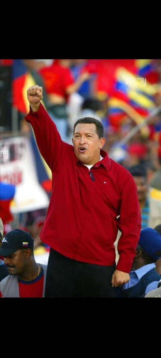 #ChávezViveEnMí Chávez no se ha ido, Chávez vivirá conmigo....