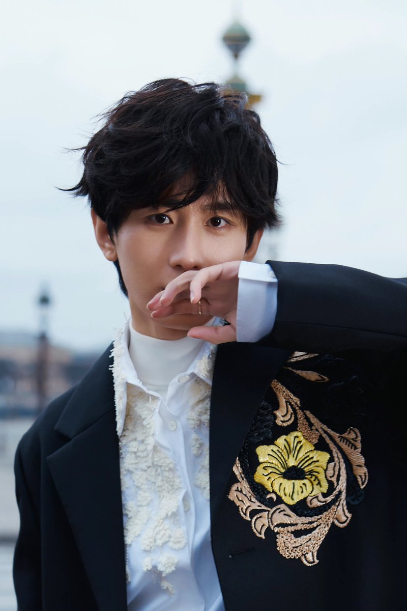 ThaoMadison14's tweet photo. #chengyi for @Lanvin handsome🥰🥰🥰 #ChengYixLanvinFW23 https://t.co/OhQYJAOcBX
