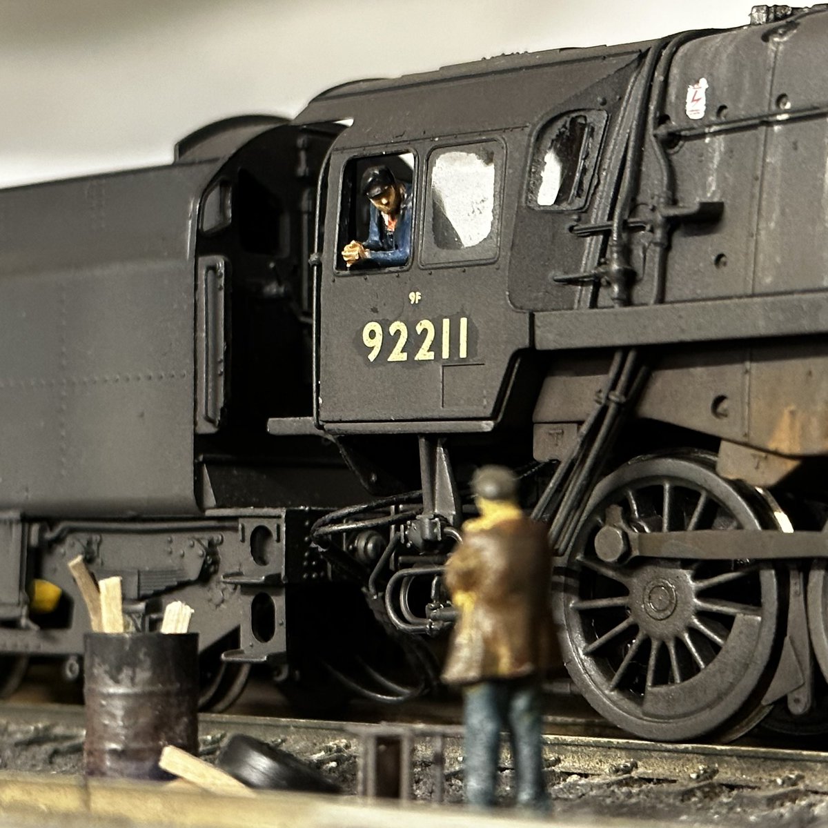 bluffrs2buffrs's tweet photo. Sunday chats. #TMRGUK #weathering https://t.co/Uu5f6eqkZf