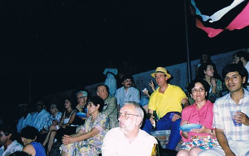 RuanoFaxas's tweet photo. X Congreso Internacional de la Asociación de #Lingüística y #Filología de la América Latina, #ALFAL, #Veracruz, #México #Méjico, abril de 1993. Aquí con el rumano Eugenio #Coșeriu (Eugen Coșeriu #EugenCoșeriu) y el francés Bernard #Pottier #BernardPottier. Soy el del sombrero. https://t.co/RABTNgKWHJ