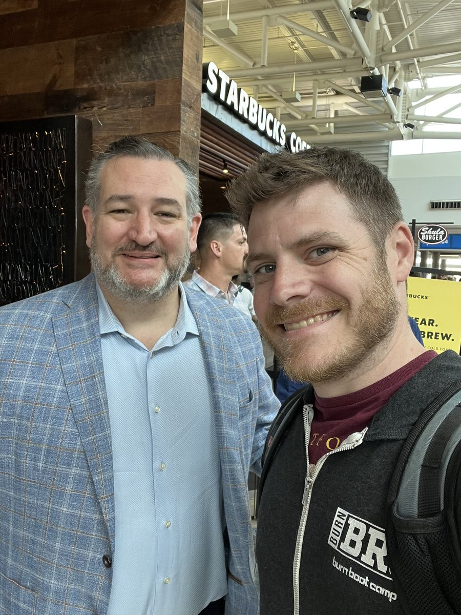 TannerClements's tweet photo. Get off of one cruise (@RoyalCaribbean) and run into another at the airport (@tedcruz)… It’s a shame @bucgal83 was so far ahead of me and walking sooooo fast… https://t.co/e3fEcUYvTI