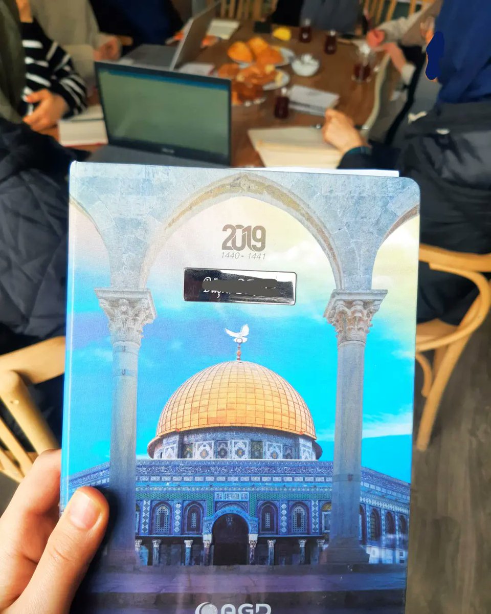 agdkadinistuni's tweet image. Bahar Dönemi Planlama Toplantımız hayırlara vesile olsun 🌹

#agdkadın #agdkadınkollarıuniversite #planlama #toplantı #bahardönemi