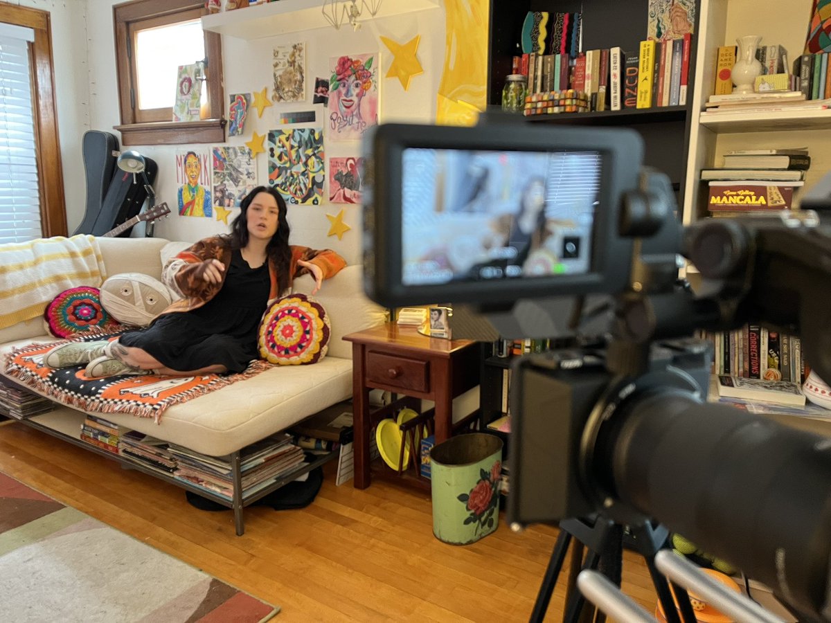COSFilmsINC's tweet photo. Excellent shoot with creative artist Jolee Mallmann for this seasons kickoff of “The Next Frame” 🎥

Not only is she a talented filmmaker, she has a passion for photography, art and sculpting.

#thenextframe #creatives  #filmmaking #artist #milwaukee #wisconsin https://t.co/pOexnvHJu3