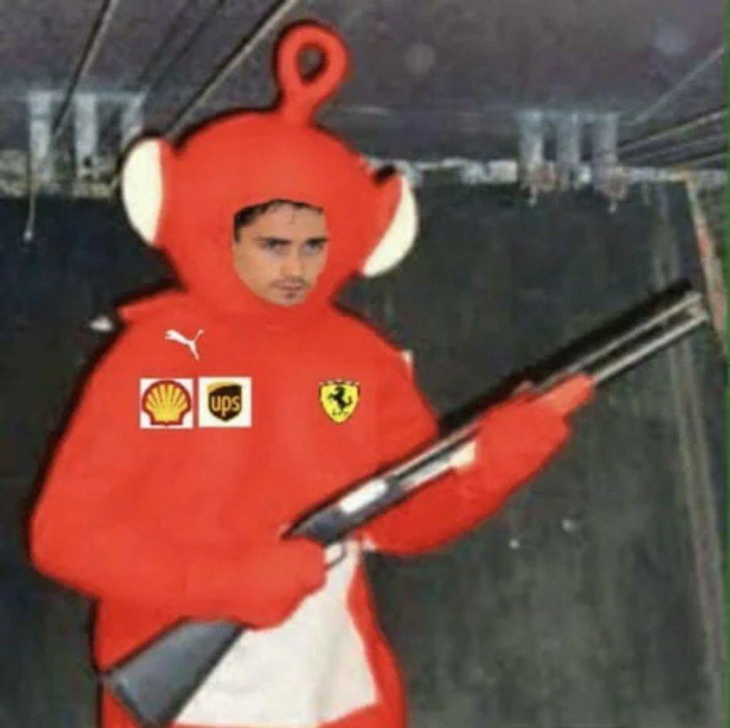 LebowskiMcQueen's tweet photo. #WTF1 #BahrainGP 
Leclerc is out of the race https://t.co/RkPv5NbRBI