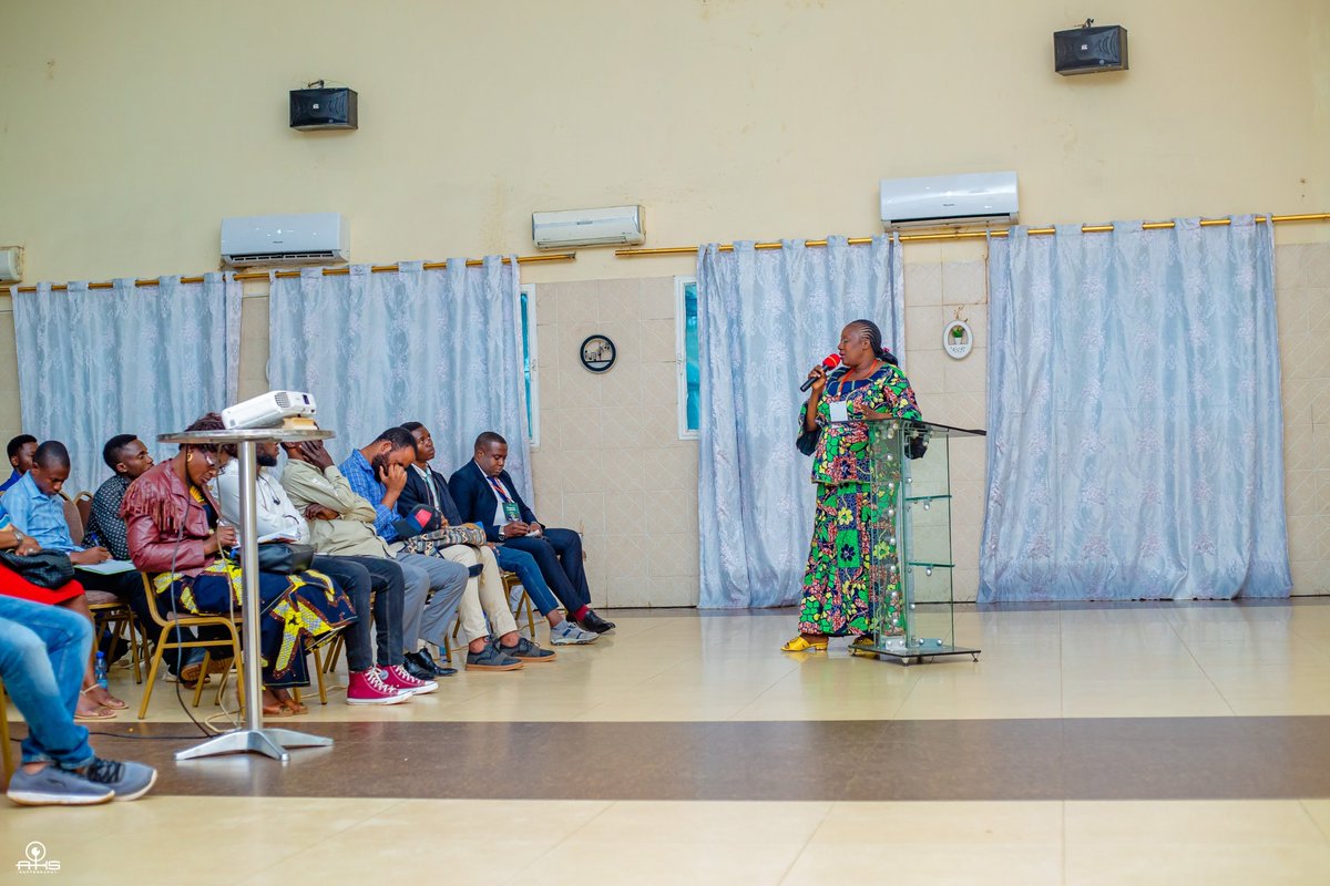 BusweInstitute's tweet photo. POLITIQUE, GOUVERNANCE ET ELECTIONS
Revivez en images le Buswe Conference qui s'est tenu le 3 Mars 2023 dans la salle ARRUPE à Lubumbashi et Dites-nous en commentaire quand et où souhaiterez-vous que soit organisé le prochain Buswe Conference.
#busweconference https://t.co/MnBvEsUC9N