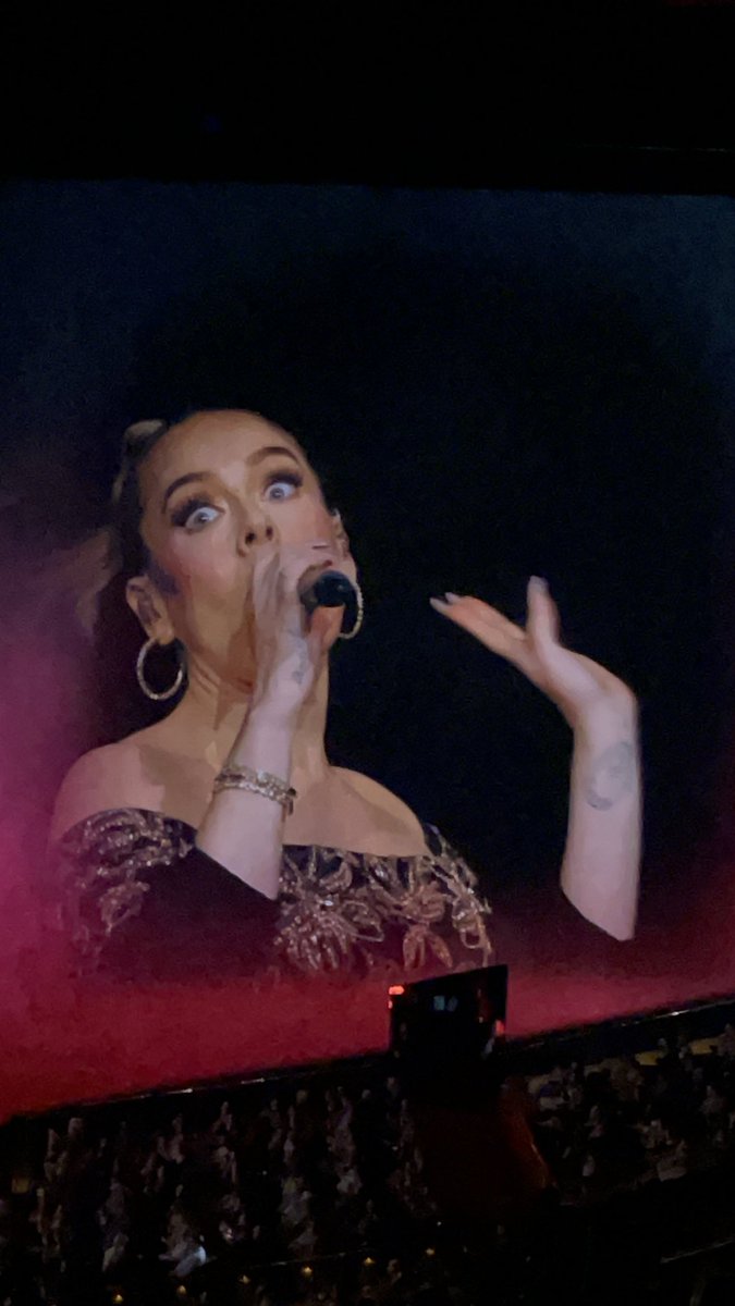 Mokaxino's tweet photo. This is what dreams are made of ✨
#weekend14 @Adele @AdeleAccess @Adelettes2 https://t.co/04ZiJzztMg