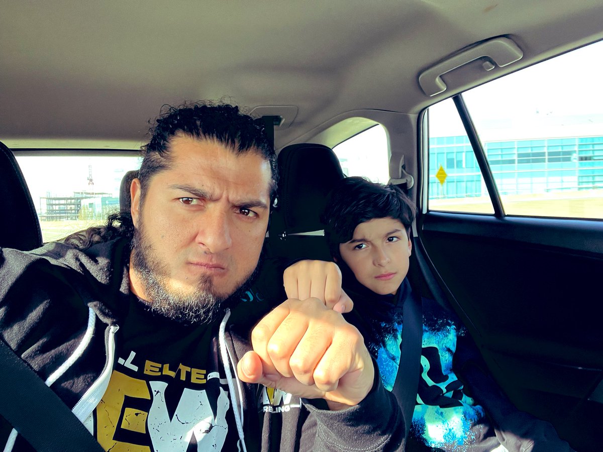 rushtoroblanco's tweet photo. L F INGOBERNABLES
#Rush and #Rushjr
#Revolucion
#aew #AEWDynamite #AEWRevolution
NO PASA NADA 🔥👊🏿 https://t.co/Vdy9u2idKp