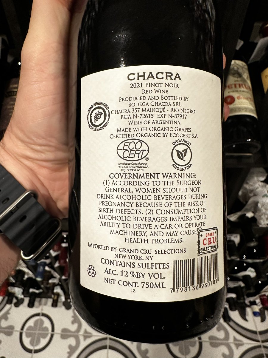 jwalkermobile's tweet photo. Going to try one of these Patagonian Pinots tonight. Wine Advocate 99 points, and I think I paid $45ea. https://t.co/2ZKU7xt0hf