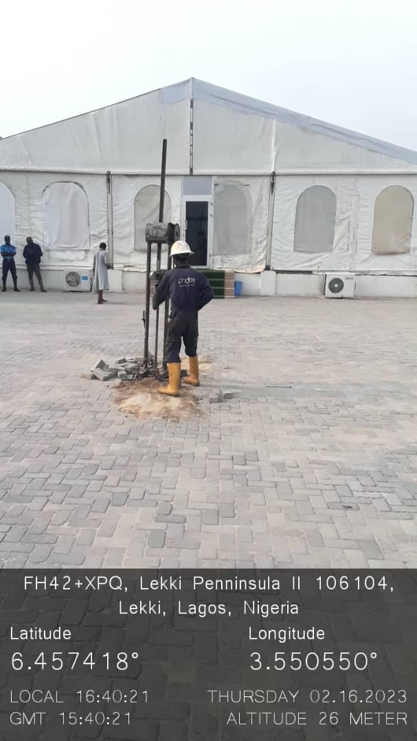 Jonjoe_Geotech's tweet image. A little throwback to last week when our team of experts were at Rccg Jesus Embassy VGC carrying out quality service delivery.

#newweek
#geotechnicalengineering
#geotechnicalconsulting
#jonjoeGeotech
#jonjoegeotechnical
