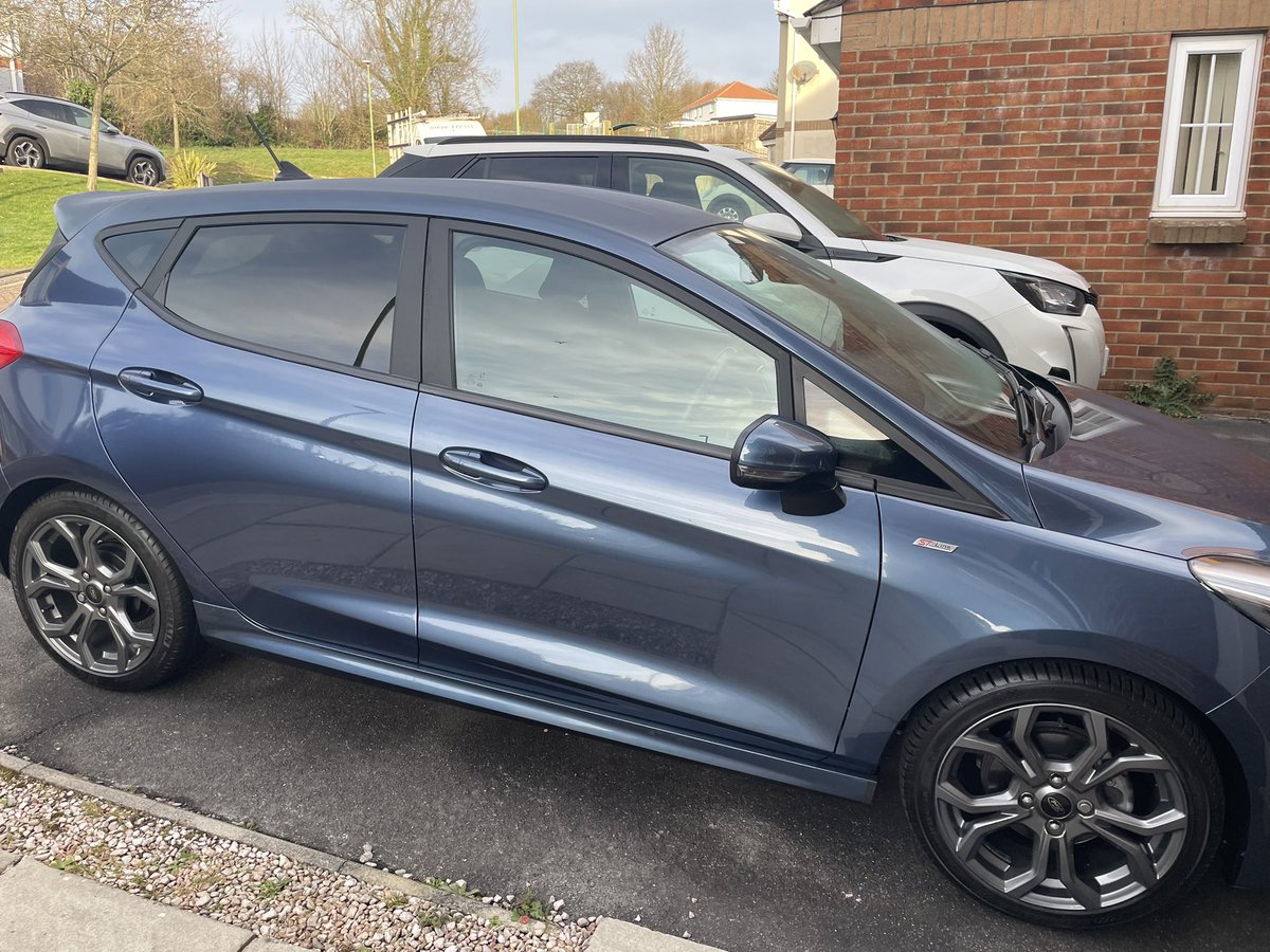 Miss_K_Geog's tweet photo. ❤️ F E B R U A R Y ❤️

Shortest month of the year has been one of personal change and new routines. It also marks the start of the family birthday season 🥳🎉

And of course some rugby on there too!

#newcar #newgym #newroutines #expensivemonth https://t.co/EfaLT26Qpc