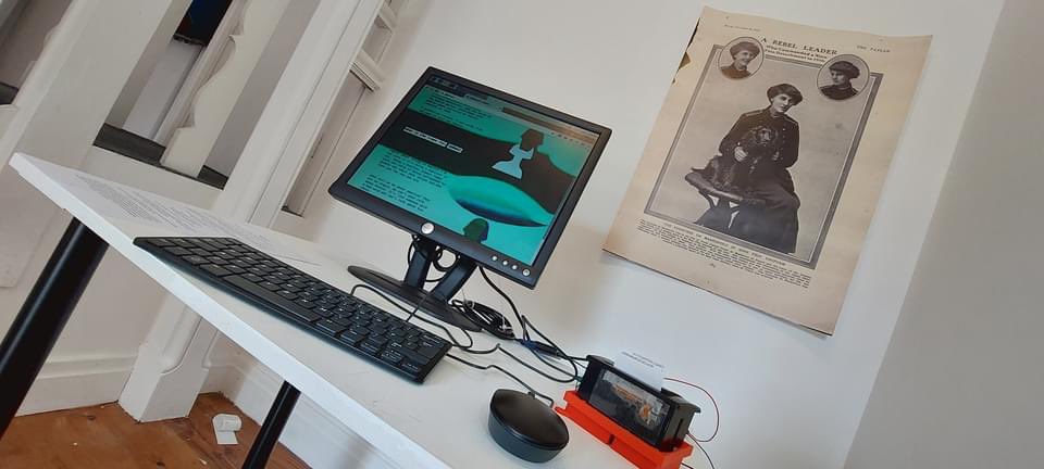 MarkieviczMark1's tweet photo. ...and my 1st summer holiday pics from June last year at @SampleStudios in cork and at @ucc for the 'digital art in ireland' conference and show https://t.co/ZykvTrsKRG