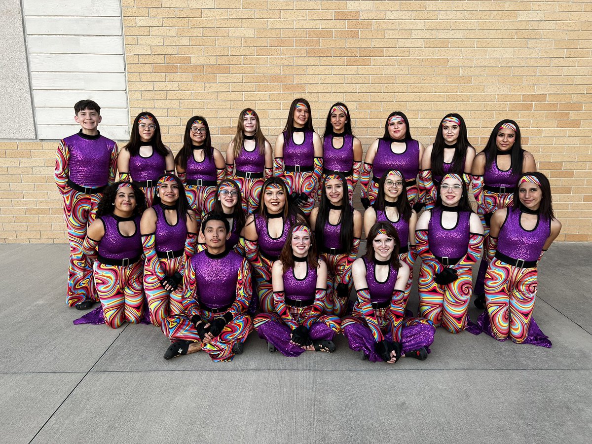 earlwarrenhscg's tweet photo. 2023 WGI Austin Regional
Scholastic Open Finalist 💜
Finals Performance Time: 12:55pm
#wgi2023 #wgiaustin #earlwarrenhs https://t.co/BdEjFctEhB