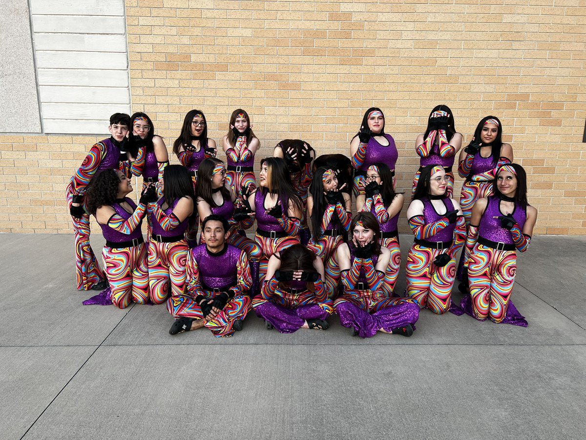 earlwarrenhscg's tweet photo. 2023 WGI Austin Regional
Scholastic Open Finalist 💜
Finals Performance Time: 12:55pm
#wgi2023 #wgiaustin #earlwarrenhs https://t.co/BdEjFctEhB