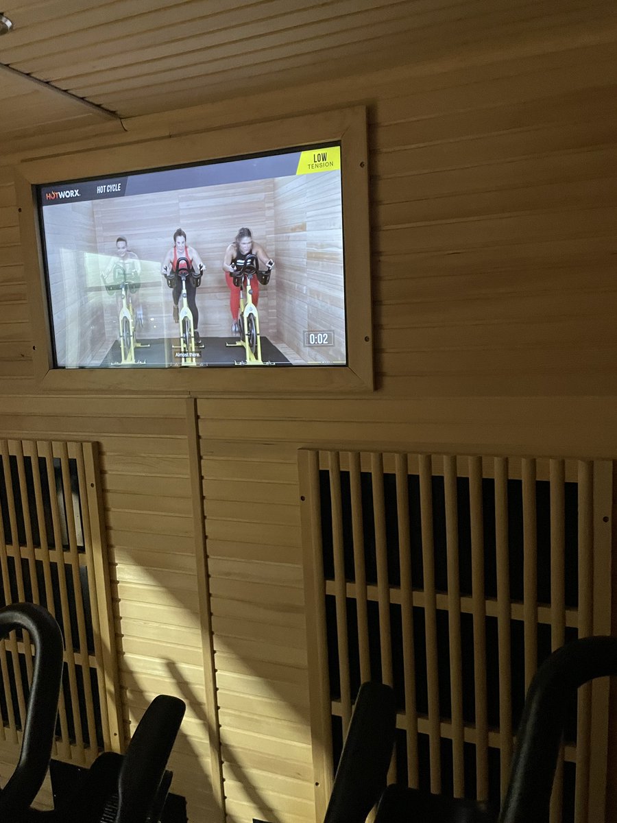 mnhopper1s's tweet photo. #SundayStart #SundaySelfcare Getting off on the right foot this morning. 50 minutes on the bike to start my morning. https://t.co/IcWygZJIOT