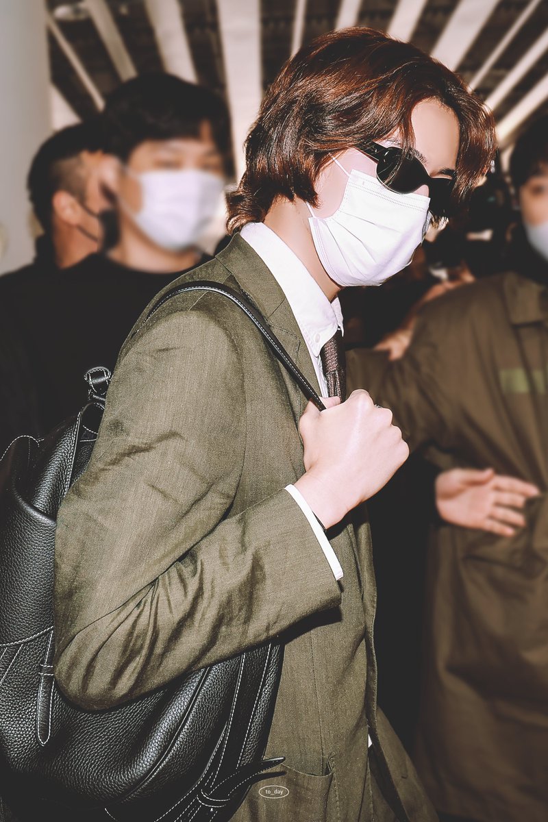 TO_DAY04's tweet image. 220305 HQ

루토야 화보 하나 찍어주세요

#트레저 #하루토 #TREASURE   #HARUTO #ハルト #温斗