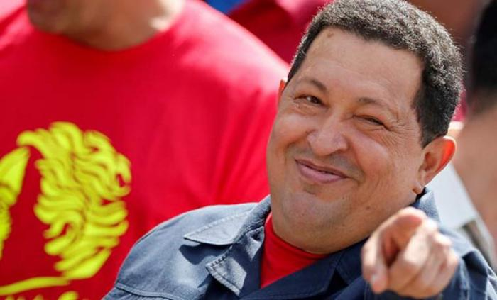 afajardososa's tweet photo. A diez años de su siembra, Chávez vive, está más vigente que nunca, es presente y futuro en las batallas que damos por la soberanía de nuestros países #ChavezInfinito #ChavezCorazonDeLosPueblos https://t.co/iOsFSiASJ5