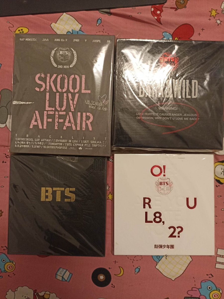 baeby_bts's tweet photo. Dark and wild (NO PC) - 450
SKOOL LUV AFFAIR (NO PC) - 450
O RUL8, 2? - 300
2 cool 4 skool - 300

#bts #btsmerch #decluttering #sale https://t.co/B4AOvH0gO4