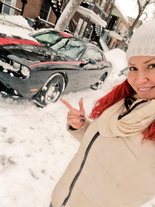 Yeah that's my car
#dodgechallenger #challenger #musclecar #snowday https://t.co/BX6cBYE7Gj