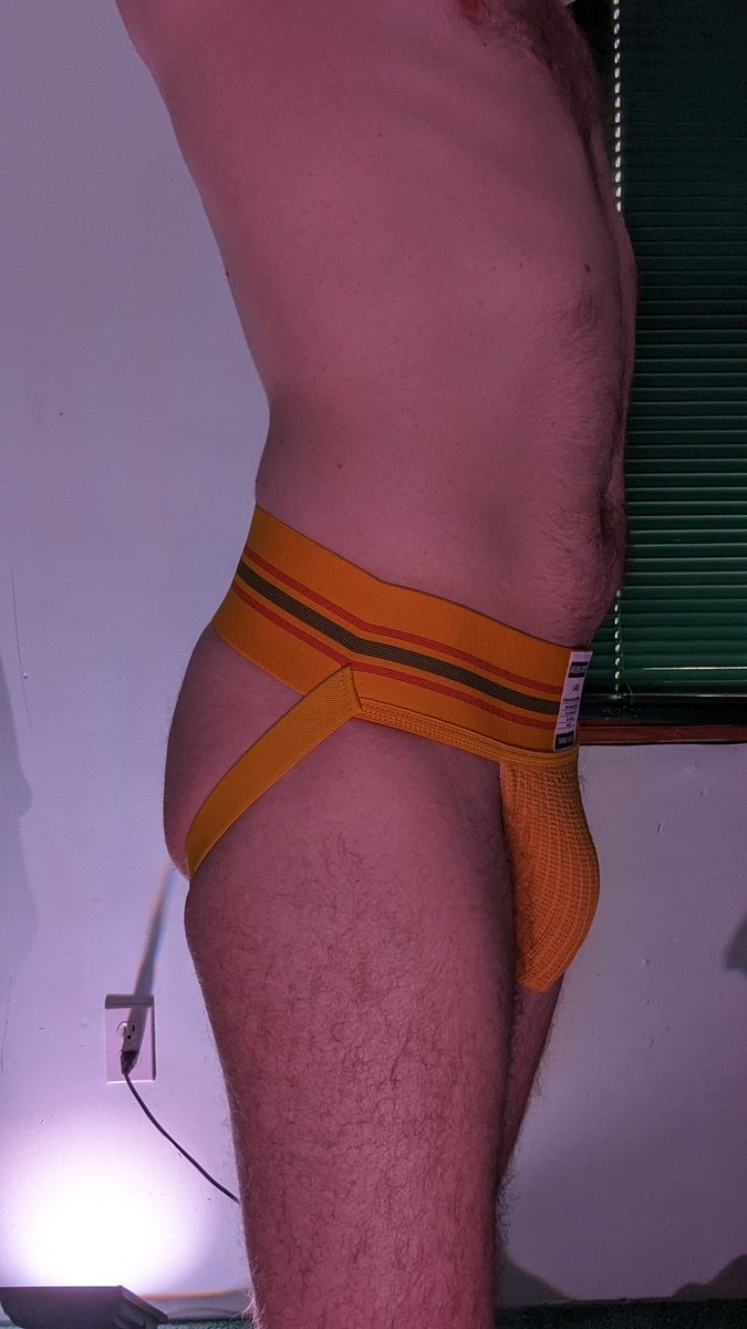 MoresChapman's tweet photo. Decided to go with a yellow jockstrap today #jockstrap #dirtyjockstrap #jockstrapfetish #underwear #hairy #foreskin #gaybear #pup #gearfetish #sportsgear #Jockstrapsunday #leather #pisspig https://t.co/rmZn8p9CHQ