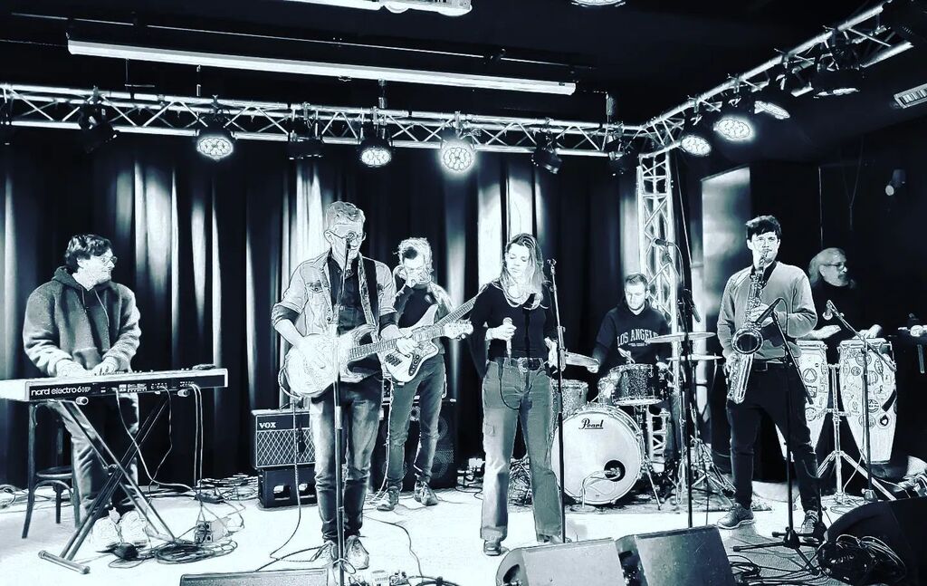 #monkeyjam @colored_monkeys <a href="/dehip/">iwearhatsornot</a> instagr.am/p/CpaJwJXtY2T/