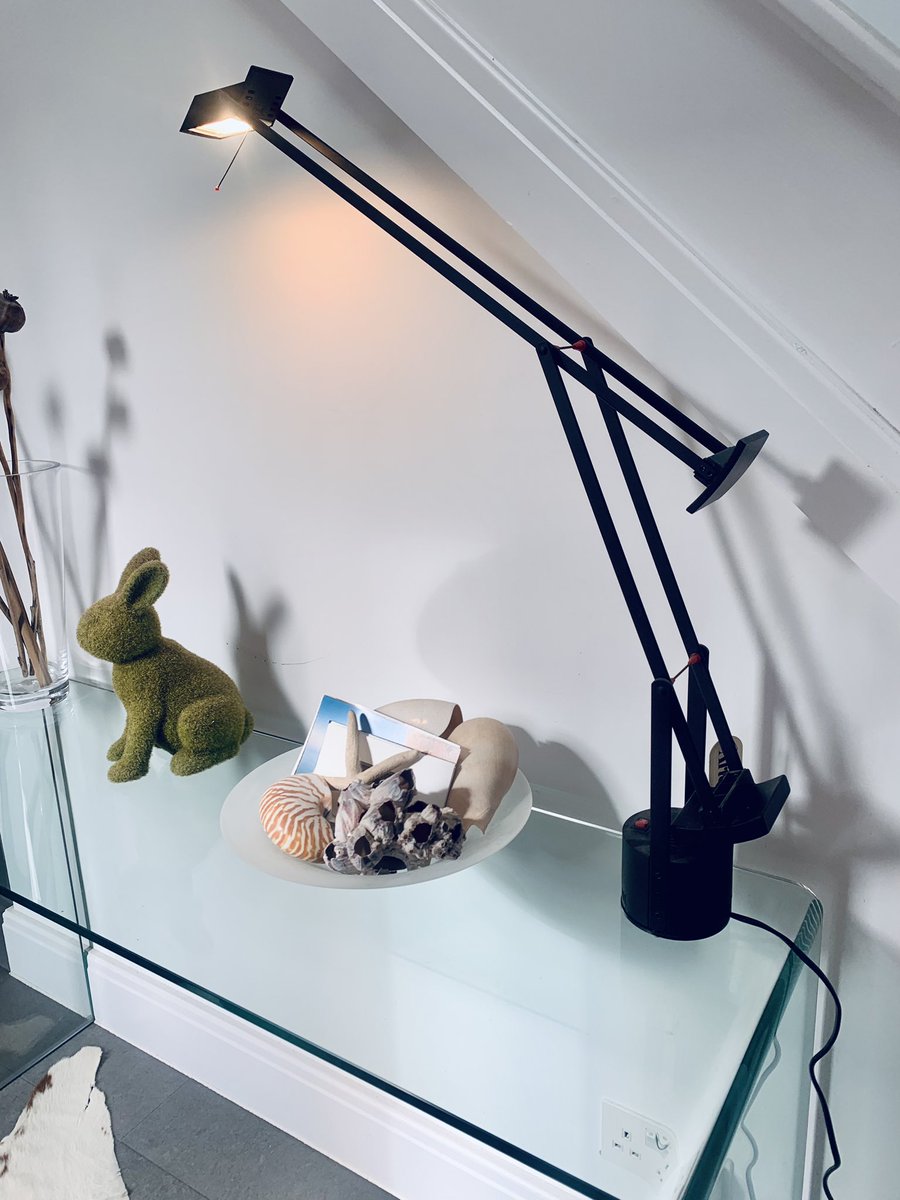 BIMCAEIcepick's tweet image. Yes… But it was retired 15 years ago. Don’t know about the German Rhine River acoustic bit but his #Tizio35 is still going strong after 25 years #RichardSapper #Alessi #Artemide #ProductDesign #IndustrialDesign #Kettle