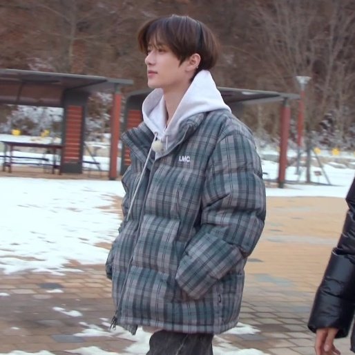 TYUNNIEMEOW97's tweet image. baby &amp;amp; the baby protector 🌸🎀