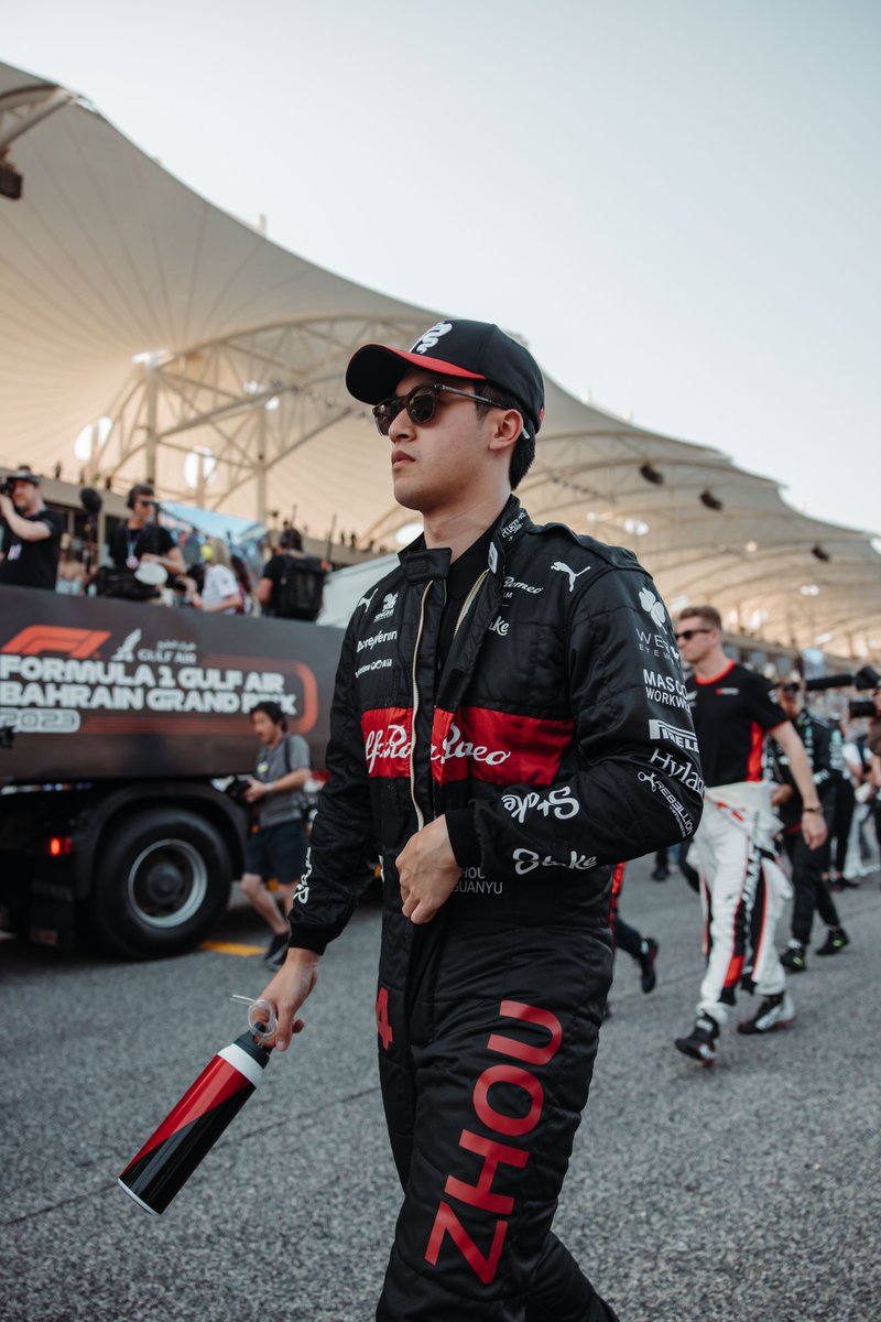 audif1_'s tweet photo. Parade pics. 📸

#F1 #BahrainGP https://t.co/DZk0UOHPzq