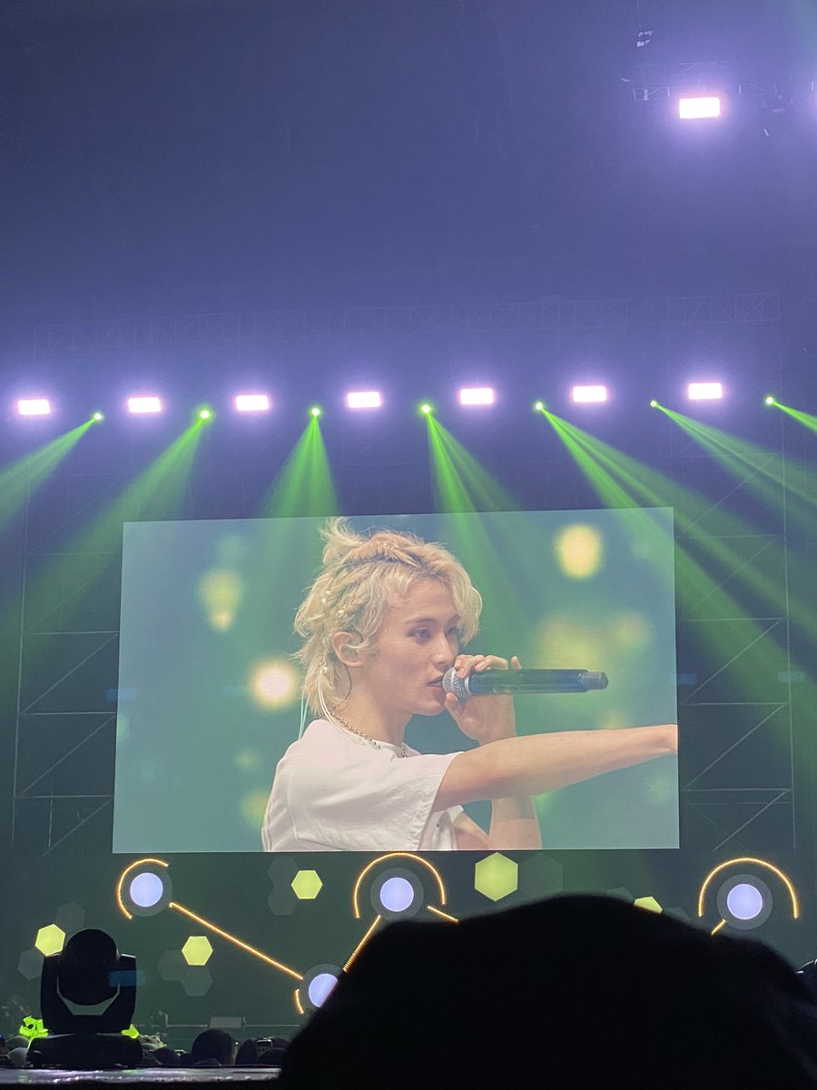 LMKFEED's tweet photo. pretty boy https://t.co/tg8EMOvpxb