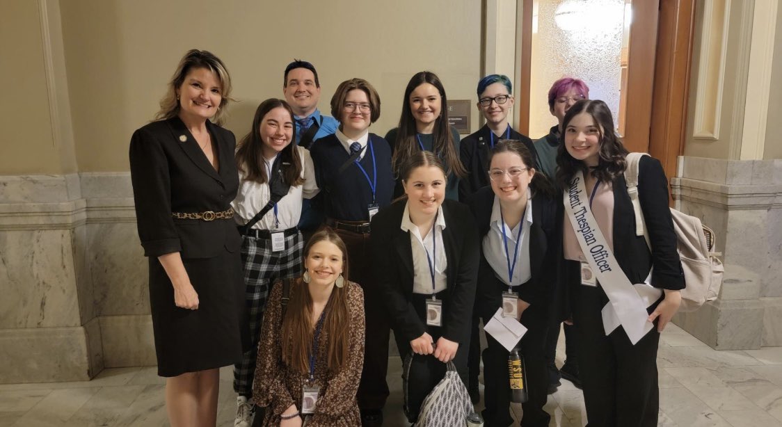 Our public schools rock!

As a proud supporter of HS theatre, I was super excited to meet with the thespian troupe from <a href="/ONHSTheatre/">Olathe North Theatre</a>! I’m always impressed with the productions they put forward every year under the guidance of their instructor, Mr. Dustin Pence. #ksleg #ksed