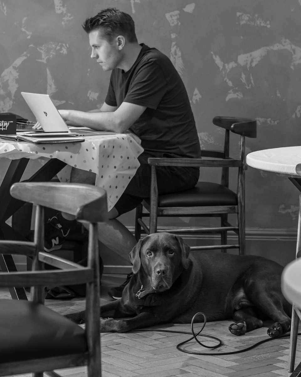 DaTerra_London's tweet photo. Rolo keeping @charlielee1990 company before service, easily everyone's favourite team member. 🖤
.
.
.
@michelinguide @rafacagali #rafaelcagali #2MICHELINStars #michelinlondon #finedining #atthepass #cheflife #eastlondonrestaurant #townhallhotel #chefsofinstagram #finedininglo https://t.co/lQzbkDPCf3