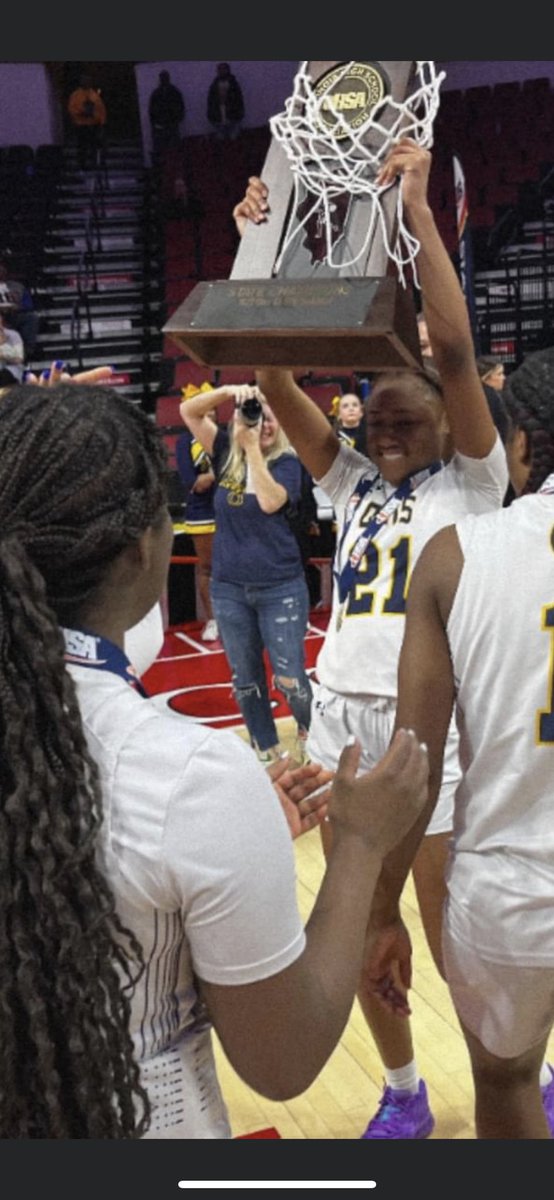 Shannon Dowell (@shannondowell17) on Twitter photo She played on best team in the state put up big numbers <a href="/shannonsimoneee/">Shannon Dowell</a> you got my vote for Ms Illinois <a href="/BryceDowell21/">Bryce Dowell</a> <a href="/AprilDowell3/">April Dowell</a> <a href="/PGHIllinois/">Prep Girls Hoops Illinois</a> 🤷🏽♂️ She played on best team in the state put up big numbers <a href="/shannonsimoneee/">Shannon Dowell</a> you got my vote for Ms Illinois <a href="/BryceDowell21/">Bryce Dowell</a> <a href="/AprilDowell3/">April Dowell</a> <a href="/PGHIllinois/">Prep Girls Hoops Illinois</a> 🤷🏽♂️
