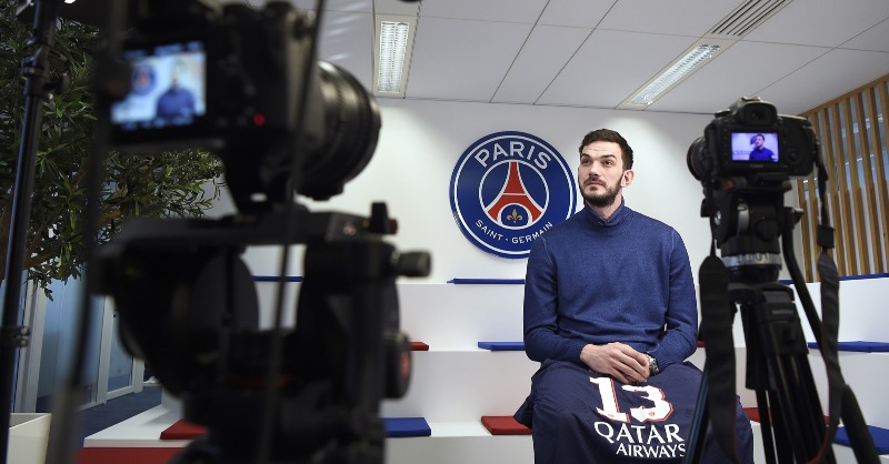 psghand's tweet photo. 🎙️ Petar #Nenadic : « Nous avons les mêmes objectifs », avant #CHAPSG !