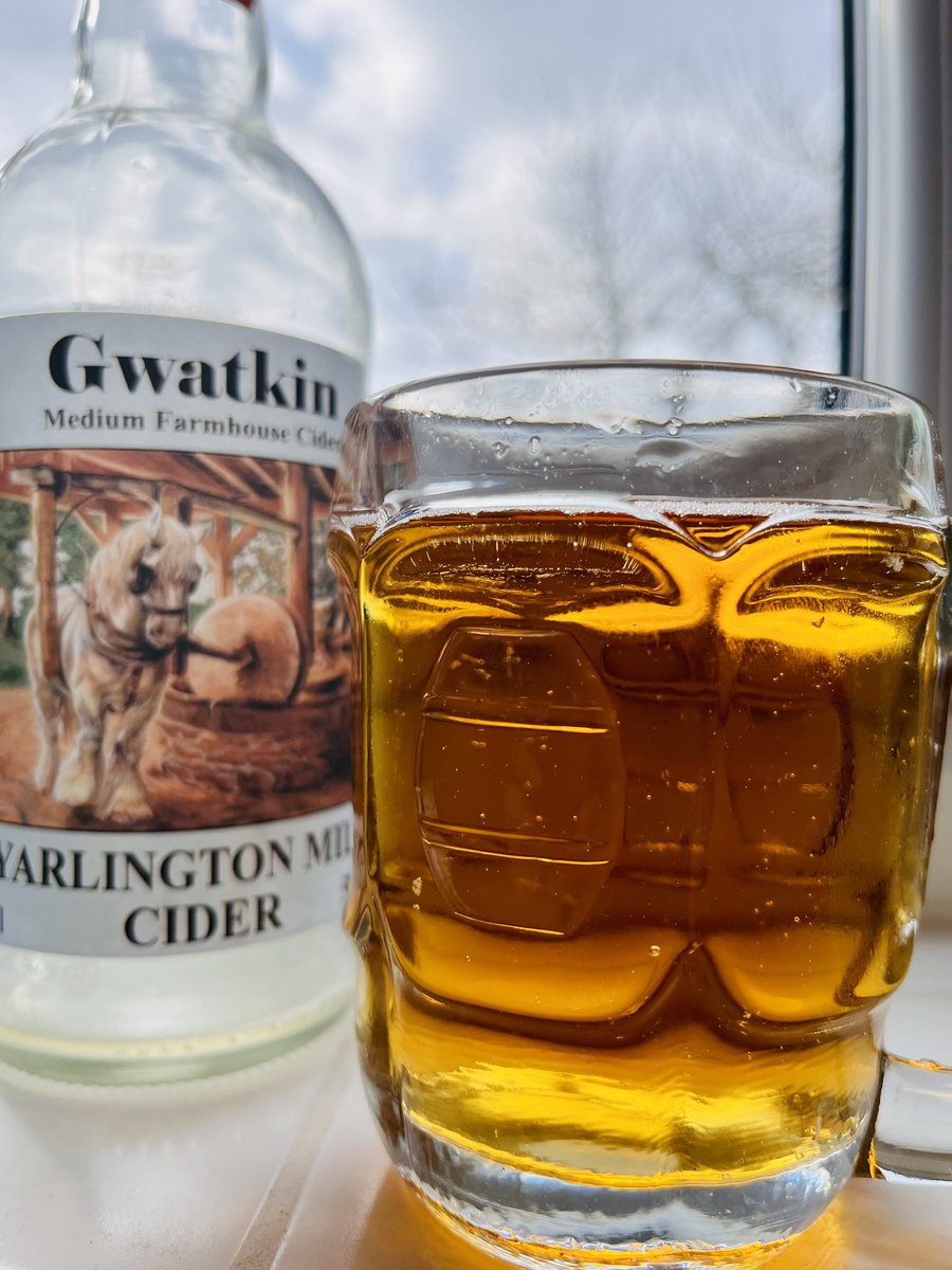 Yes please. A lovely, juicy, sparkling Yarlington mill on a Sunday afternoon 👌 🙏