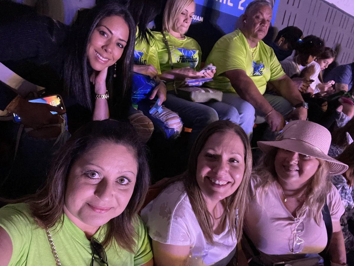 rmglory's tweet photo. #Familia #SomosMásPNP https://t.co/R1izOgMeO7