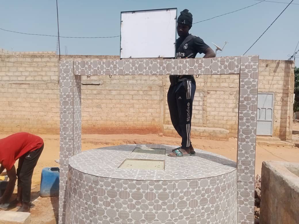 help_clean_mind's tweet image. 🚨🚨 Alhamndoulilah
#puits 13
A tous ceux qui ont participé à la réalisation de ce projet nous leurs disons : 
« Votre récompense est auprès d’Allah »
Que Ces puits soient des sadaqa Jariya dont les bienfaits vous parviennent nuit et jour 🤲🏾
@Nabyleu @coulibalybirame @NBorso