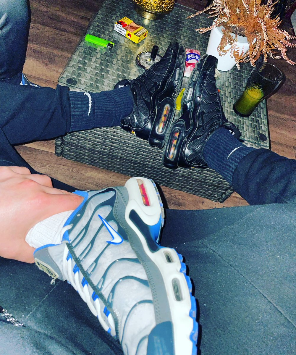 nikeberlin48's tweet photo. Good position 😏🤤😈

#nike #niketn #tn #gayboy #youngboy #sneaker #socks #cum #twink #proll #sportswear #nikefetish #sneakerheads #haifischnikez #onlyfans https://t.co/eNeWbO6U35