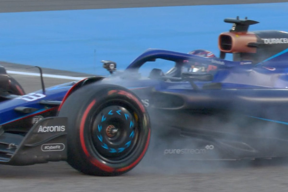 blog_formula1's tweet photo. A corrida nem começou e JÁ TAMO ASSIM https://t.co/NlaNOrI1Wr