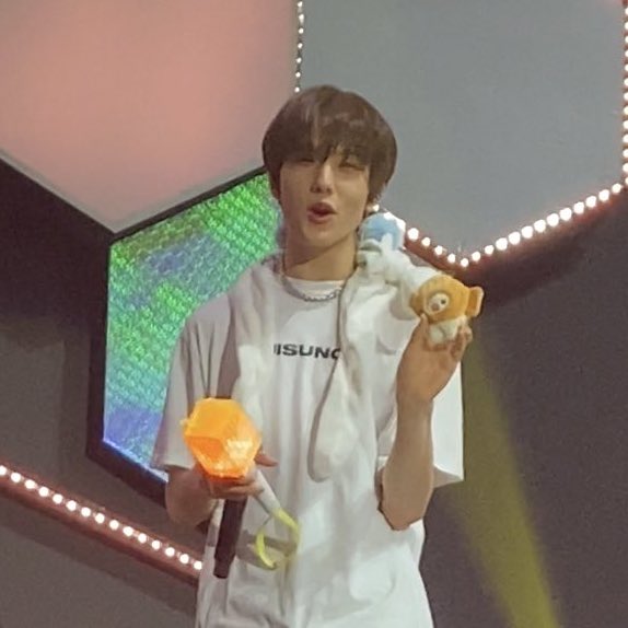 hamzzi205's tweet image. 아기 붕빵인형 받았나바😭💕