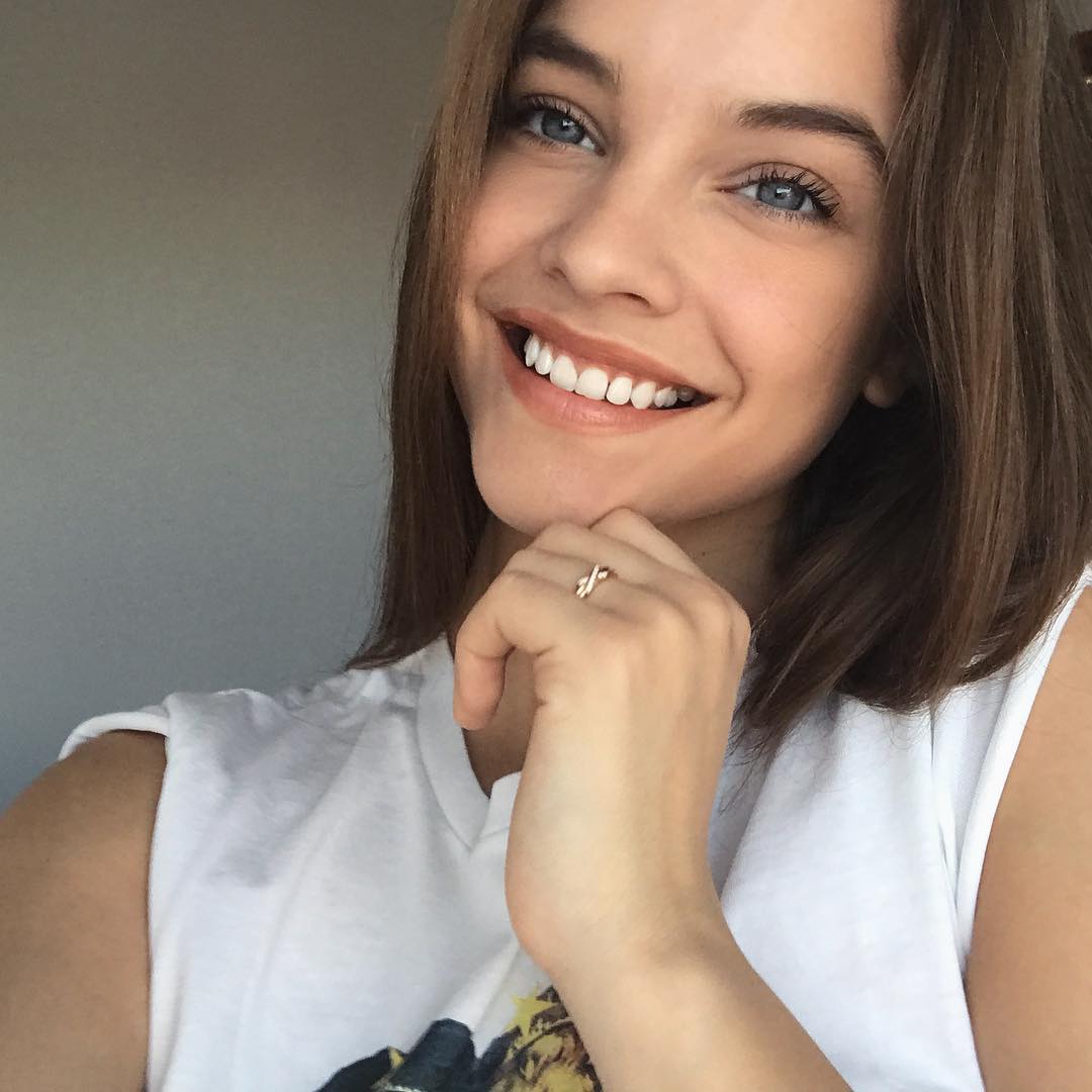 _BeccaBeaumont's tweet photo. — I got a bad idea. How 'bout we take a little bit of time away? 🌞 https://t.co/tJp6m5wSxO