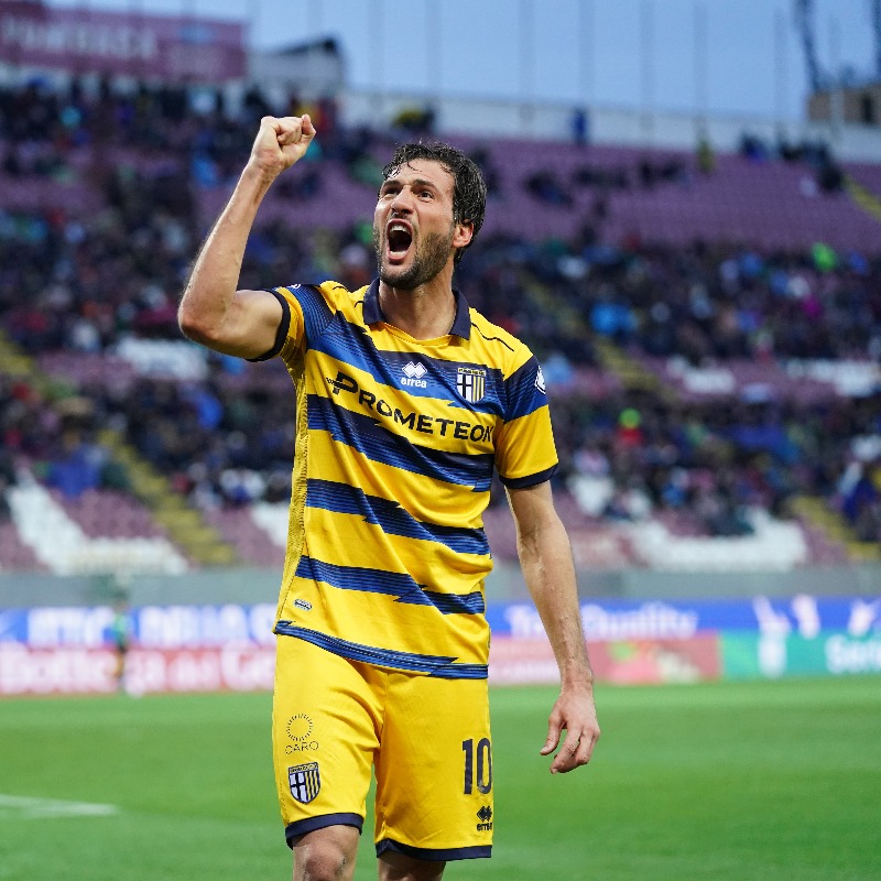 ParmaCalcio_en's tweet photo. Keep our Sunday going with the full highlights from yesterday's win 💛💙

#RegginaParma #ForzaParma